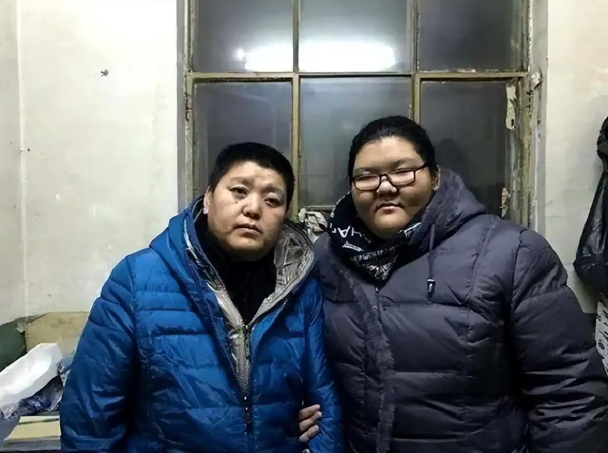 才力是举重什么冠军_举重冠军才力_举重冠军力气有多大
