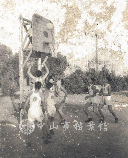 全国篮球小学生冠军_斗门中小学篮球比赛冠军_2019小学篮球比赛