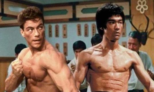 健身男明星叫什么名字_健身明星中国男_国内健身男明星