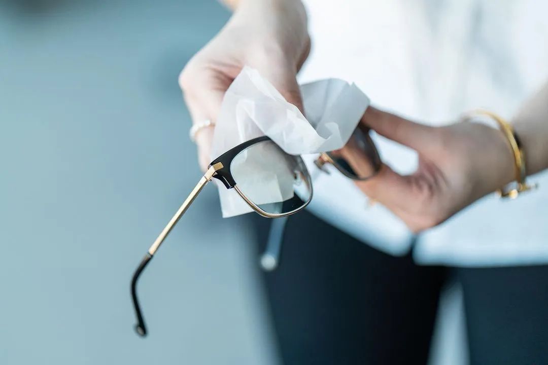 健身螃蟹步_健身房的运动步数_健身动作螃蟹步