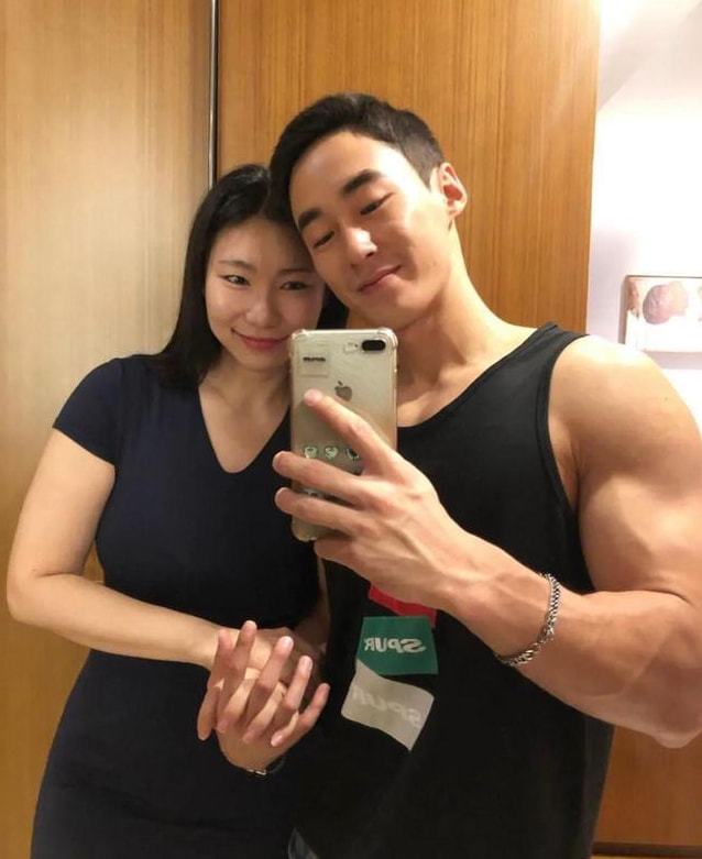 健身达人李殷娜图片_李殷娜坐姿_李殷娜健身