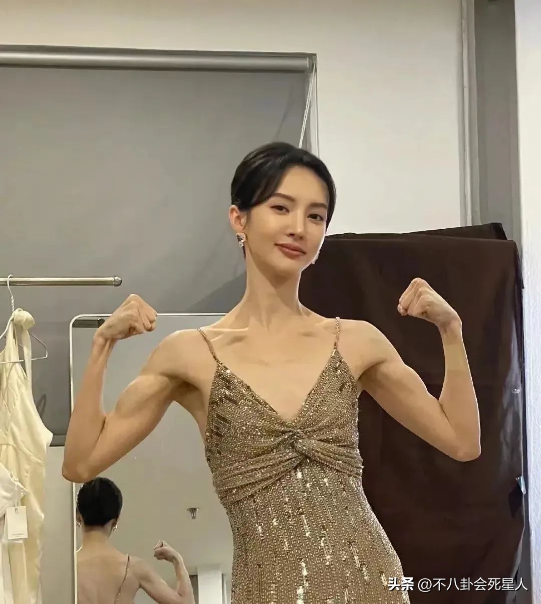 健身女星_经常健身的女明星_健身明星女的