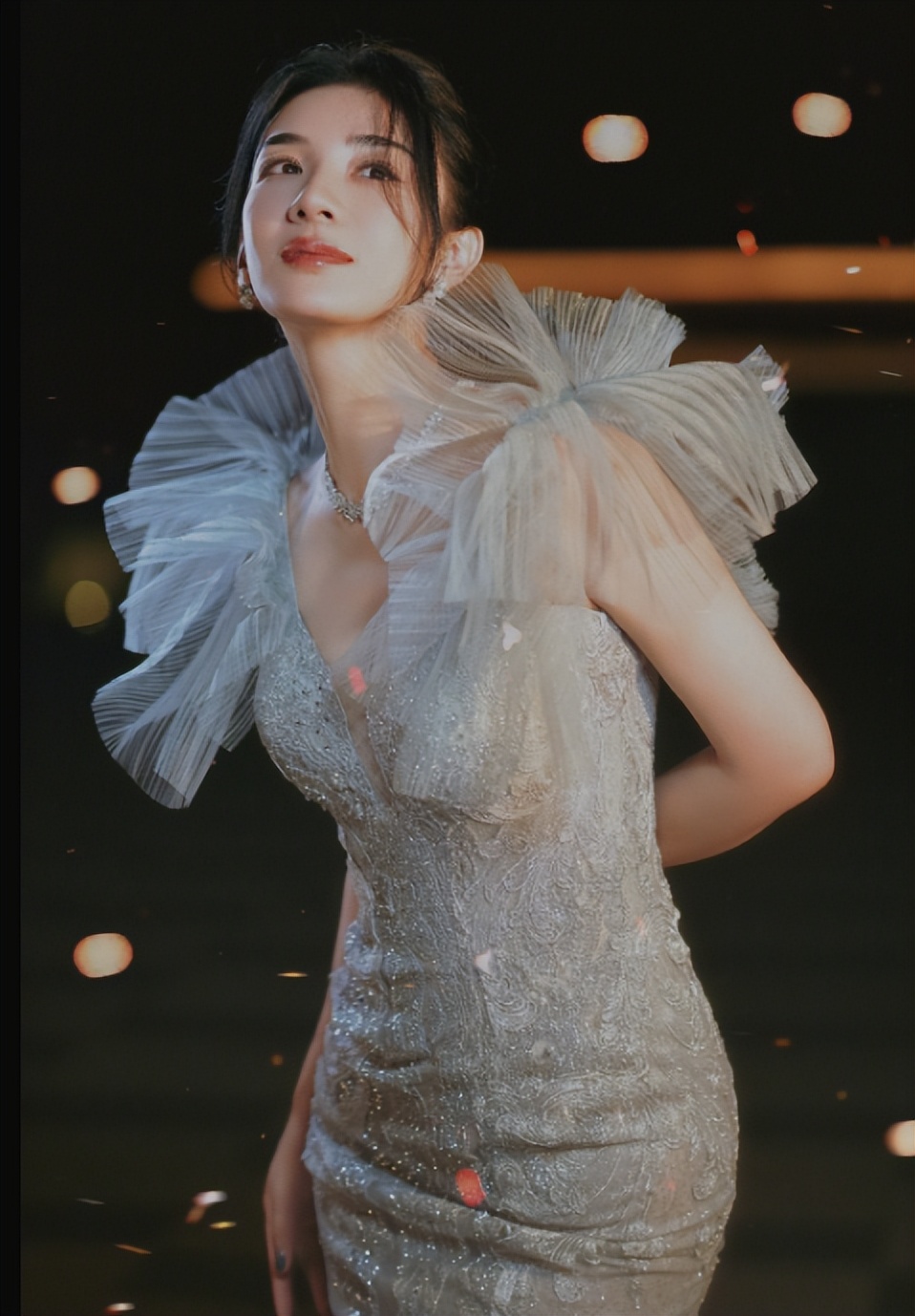 经常健身的女明星_健身明星女神_健身明星女图片