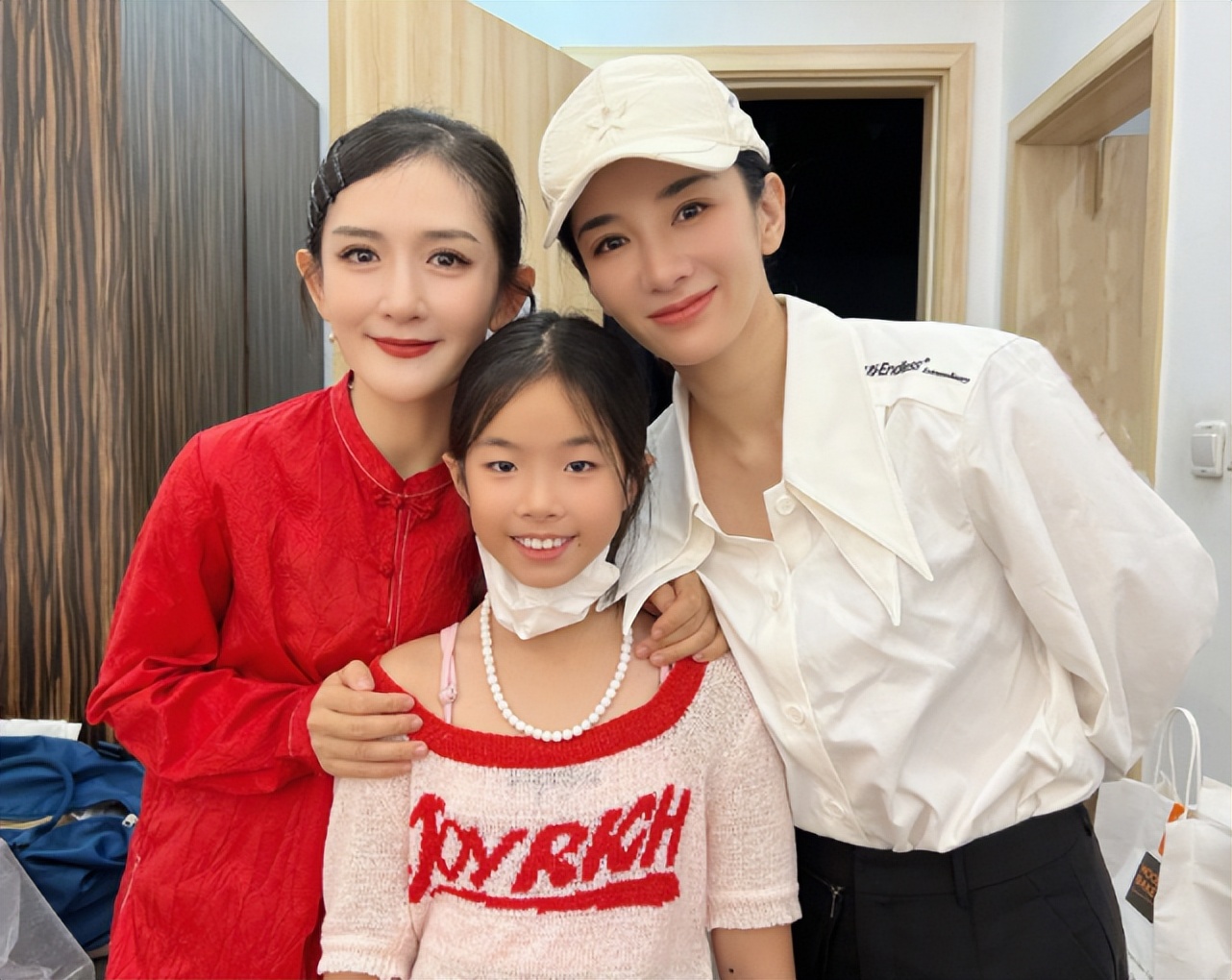 健身明星女图片_经常健身的女明星_健身明星女神