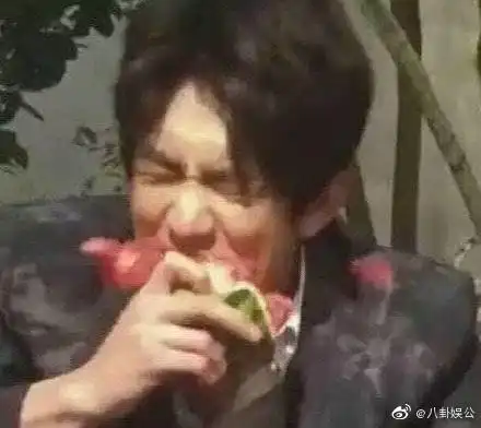 健身明星头像_健身照片女明星_明星健身照片男