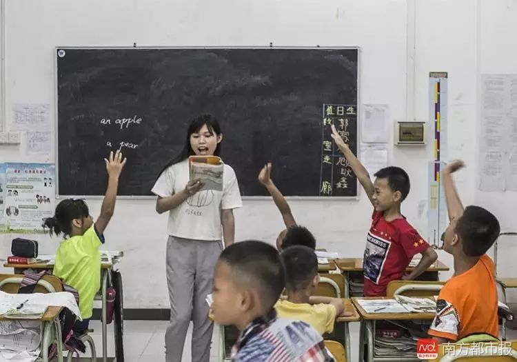 广西举重女运动员_广西籍世界举重冠军女选手_举重冠军广西